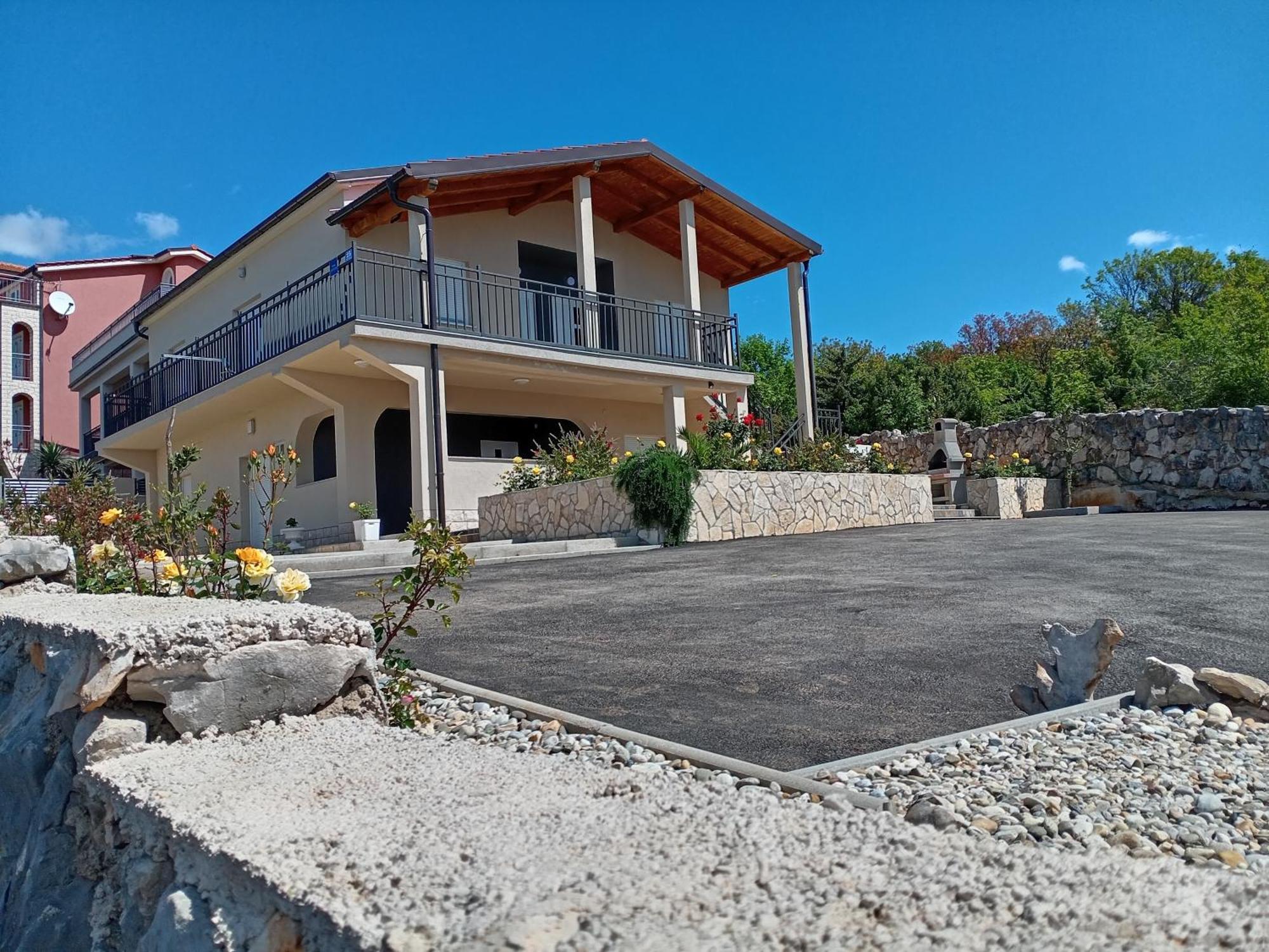 Apartmani Suzana Crikvenica Exterior photo